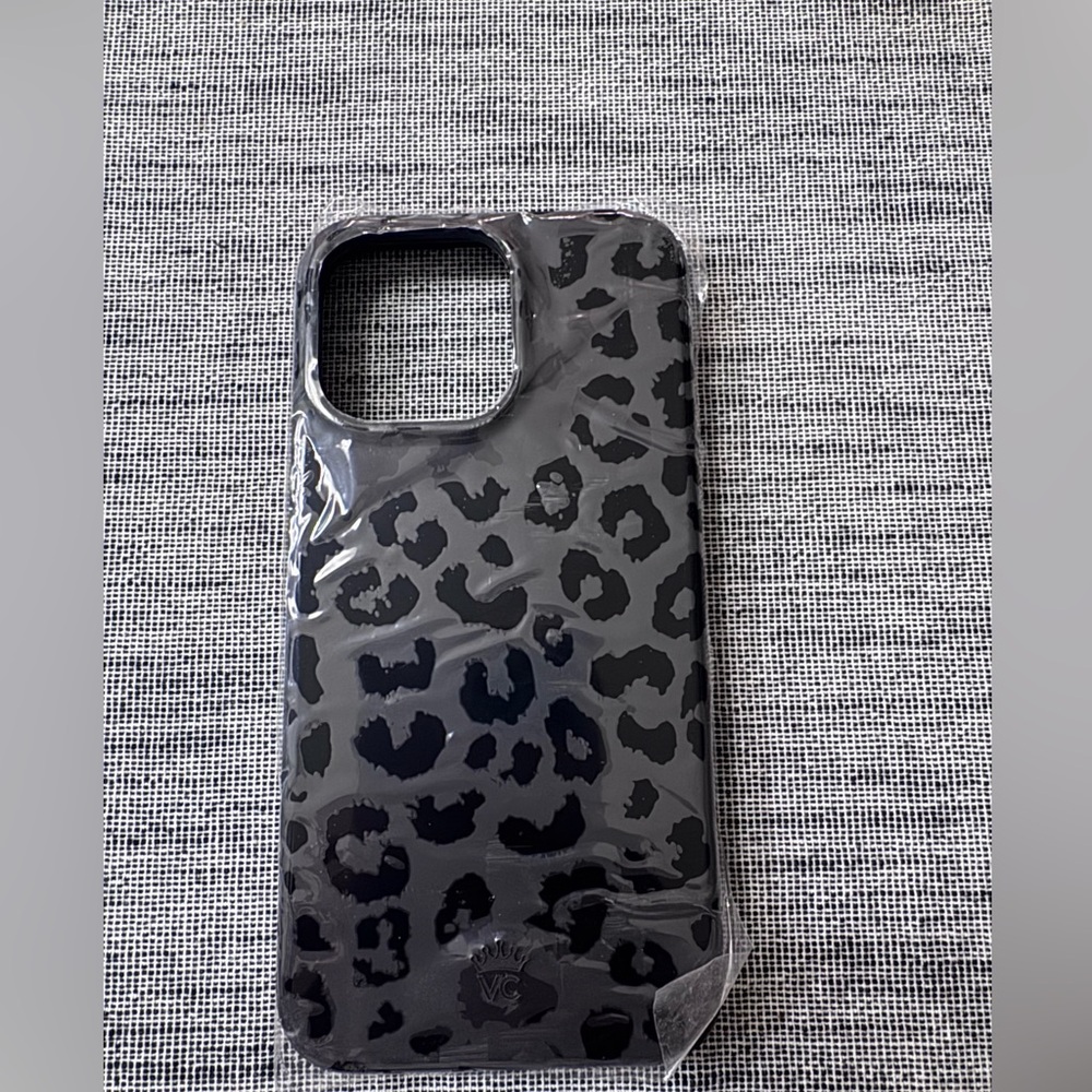 Velvet caviar iPhone 15 pro max. Black Leopard Print Phone Case. Brand new